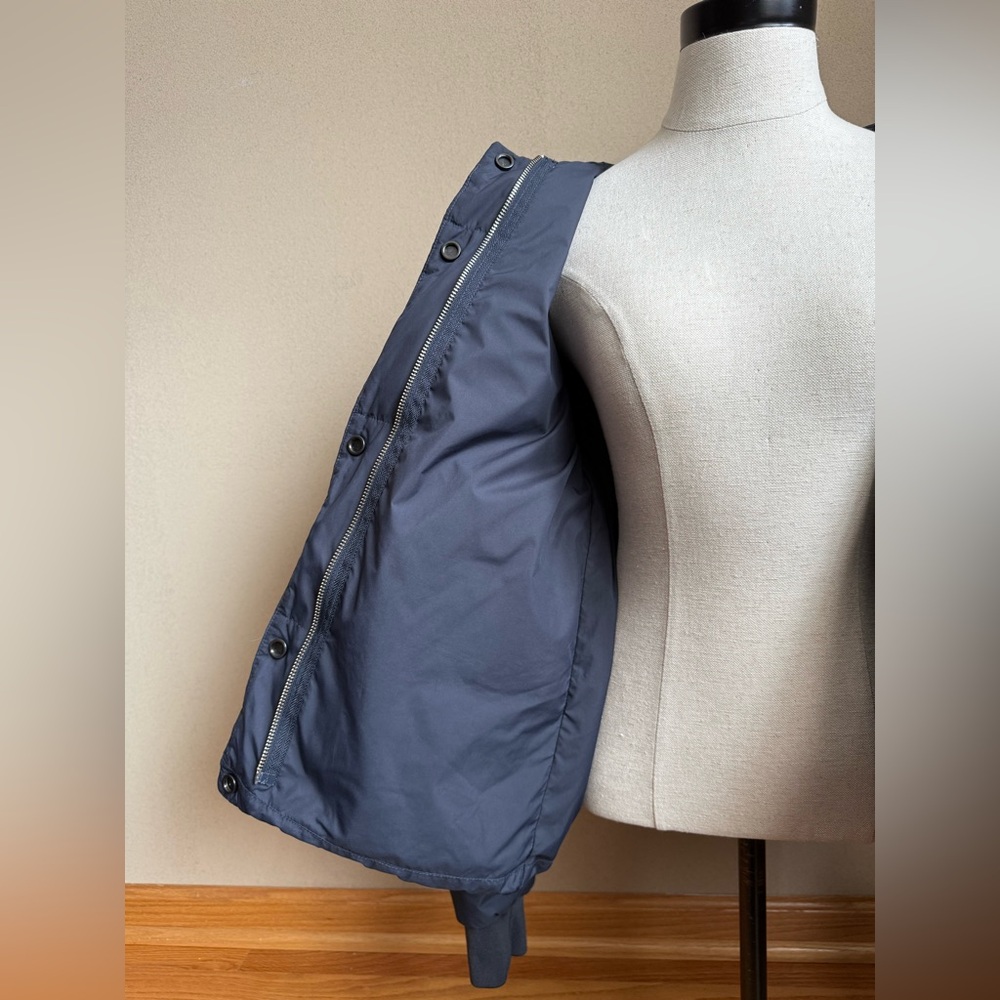 Everlane Puffer Jacket - Picture 11 of 15